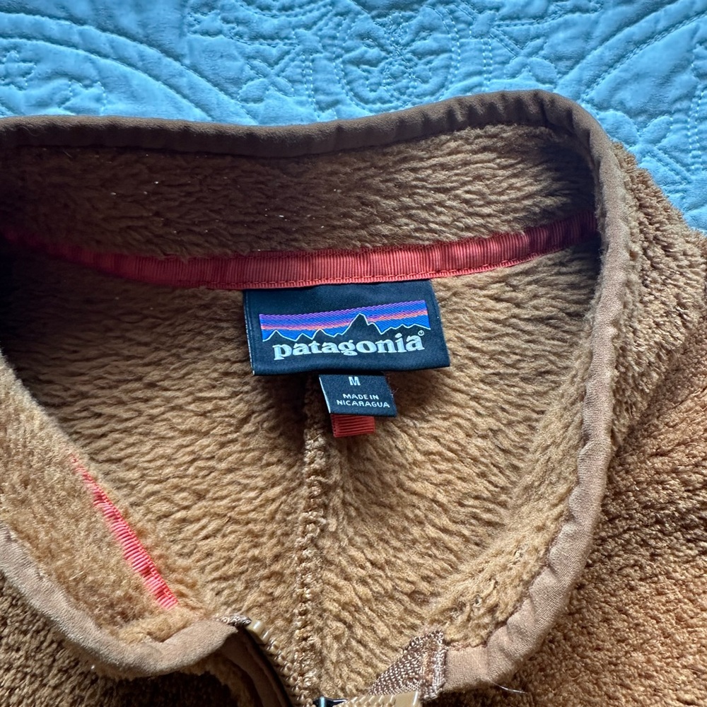 Patagonia Men's Rust Brown Quarter-Zip Fleece with Orange Pocket - Picture 2 of 2